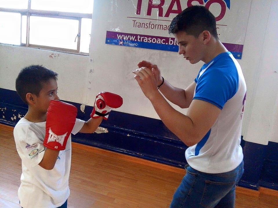CHAMPIONS OF THE PEACE/CAMPEONES DE LA PAZ - CAPAZ