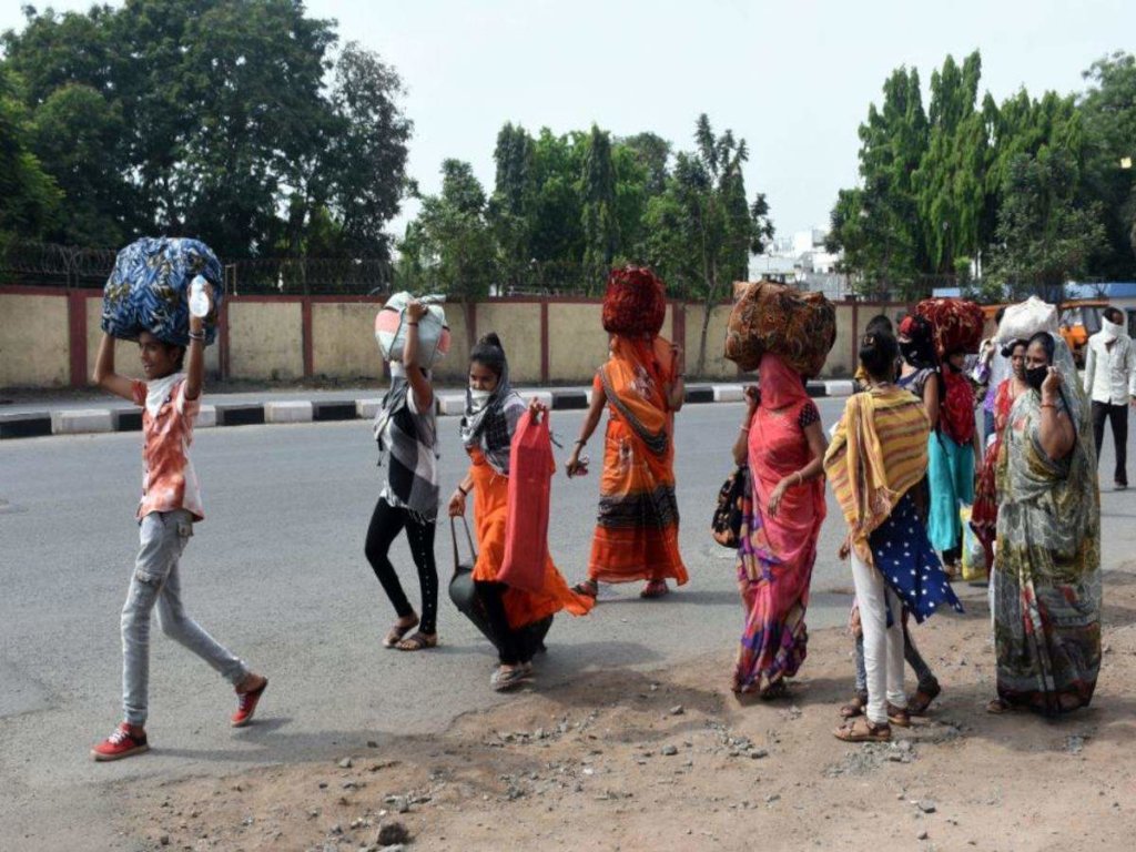 Support pandemic distressed migrants for  food