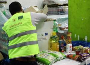 Food packages for vulnerable households