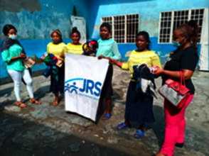 4 female prisoners assisted by project