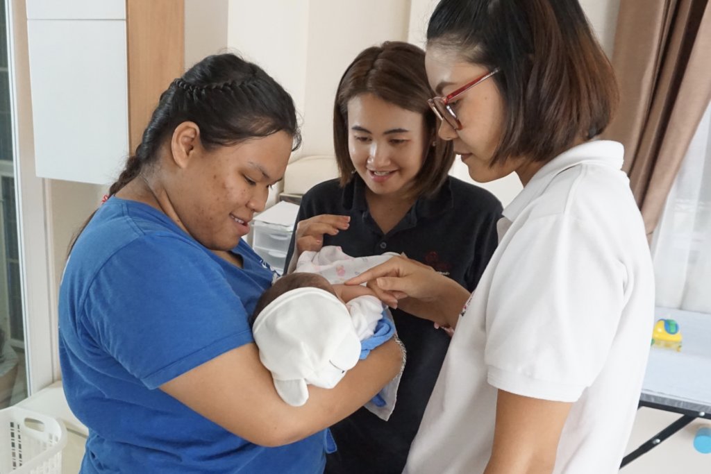 Provide formula to families in need in Thailand