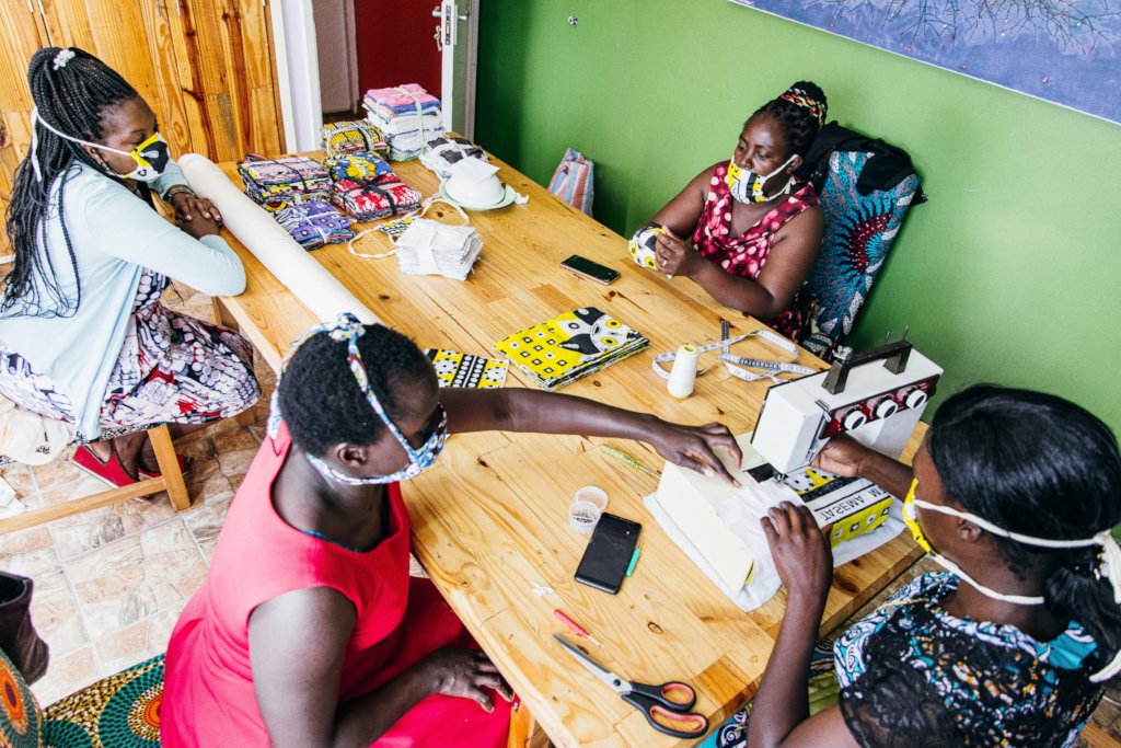 Provide 9600 cloth masks to 800+ families in Kenya