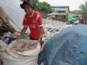 Informal waste collector, Indonesia