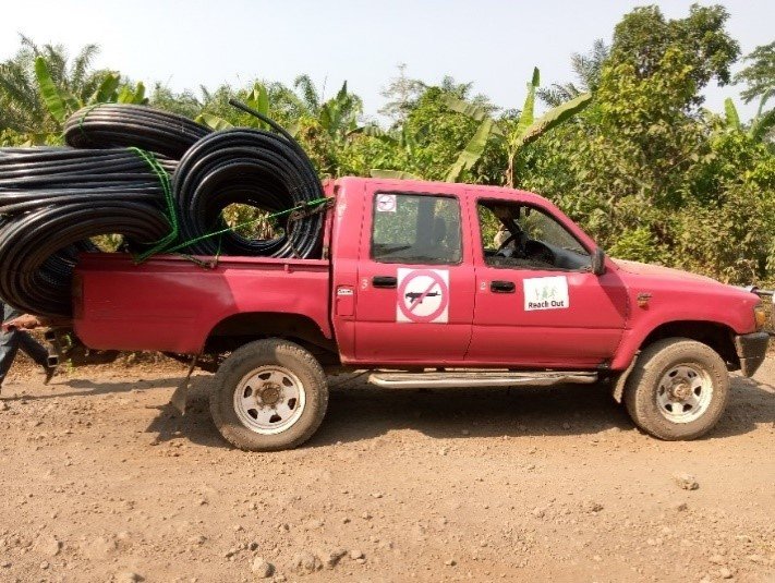 Bring water to 8,000 people in a conflict zone