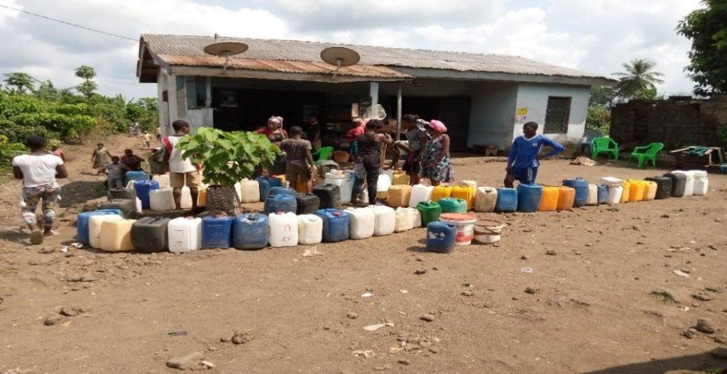 Bring water to 8,000 people in a conflict zone