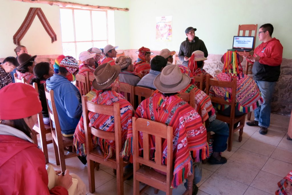 Help 85+ llama farmers in Peru access fair work