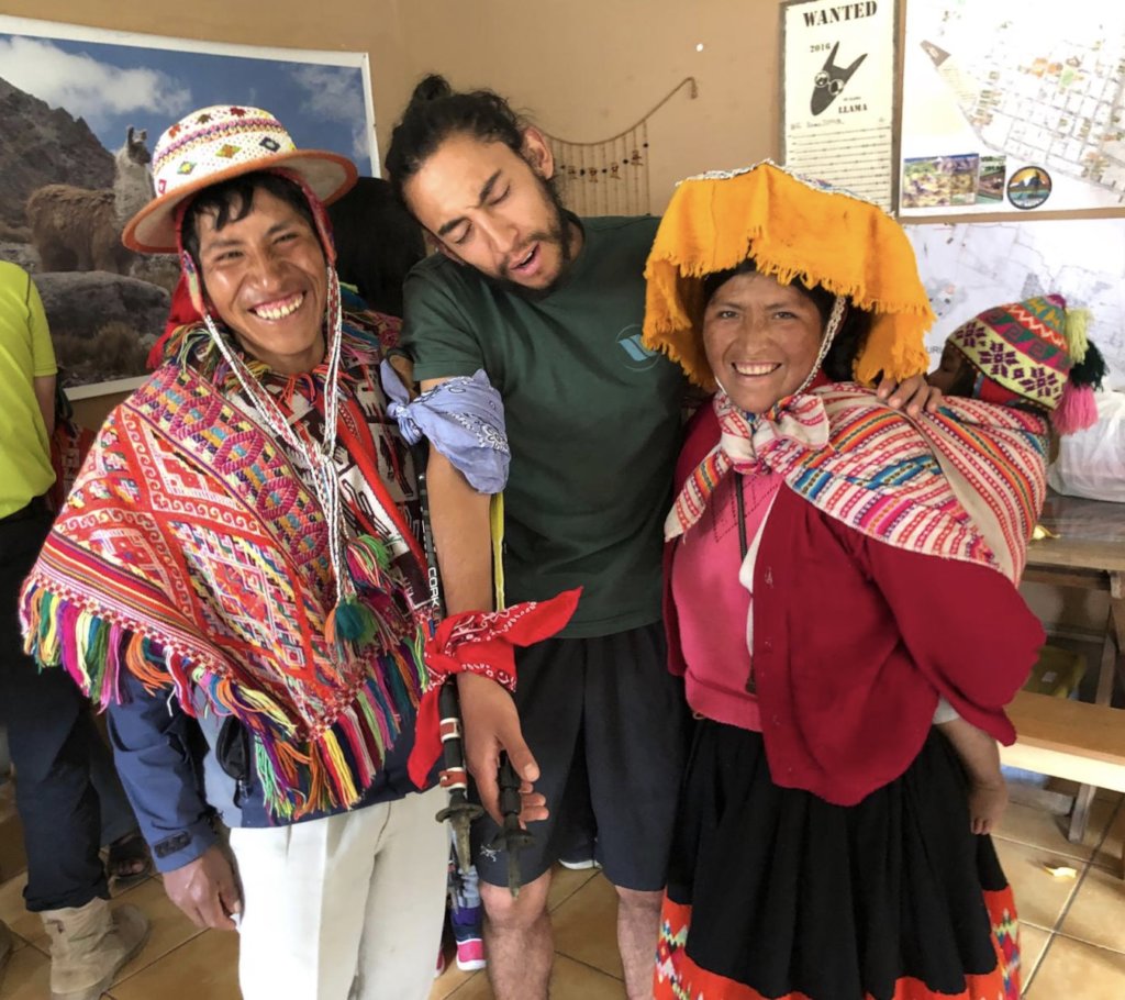 Help 85+ llama farmers in Peru access fair work