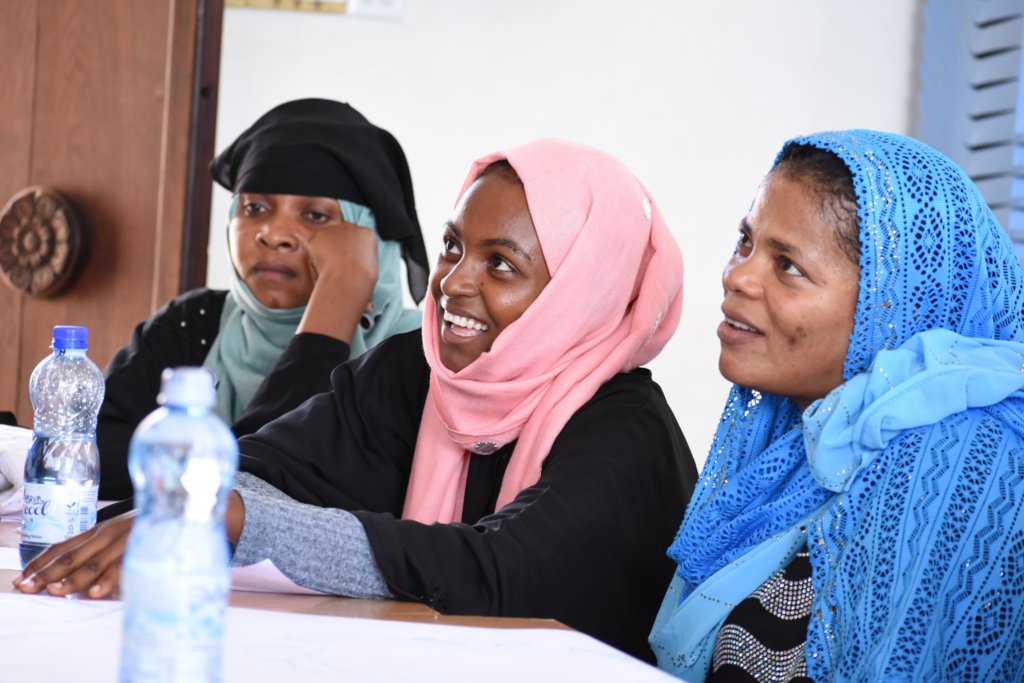 Train Women Leaders for Wildlife Conservation!