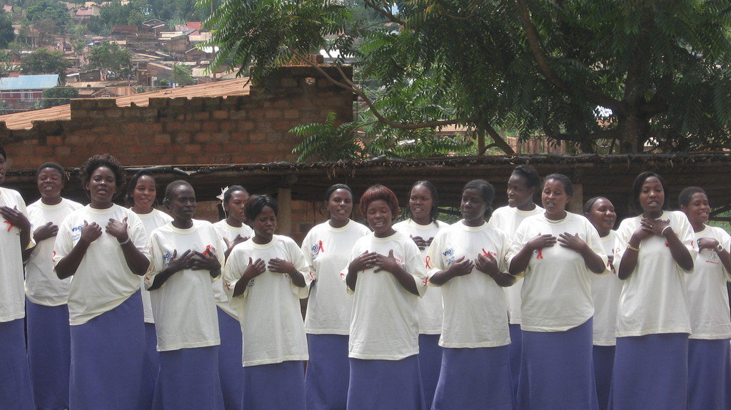 Paper Making: Empower 100 Ugandan Women with AIDS