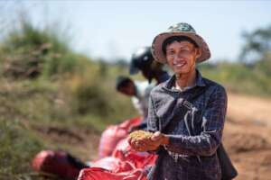 Cambodian farmer, Sokken