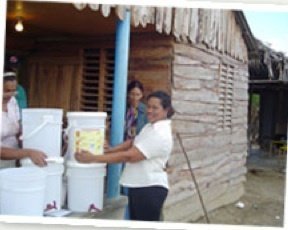 Educating 300 kids in Barahona about nutrition.