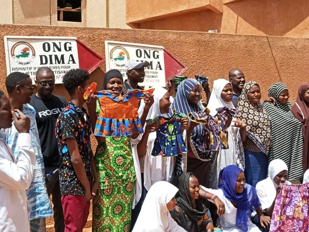 Start Weaving School in Niger