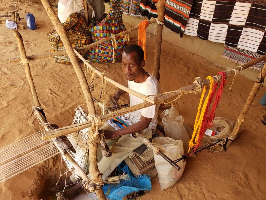 Start Weaving School in Niger