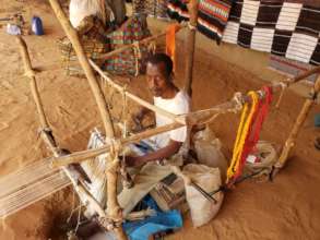 Start Weaving School in Niger