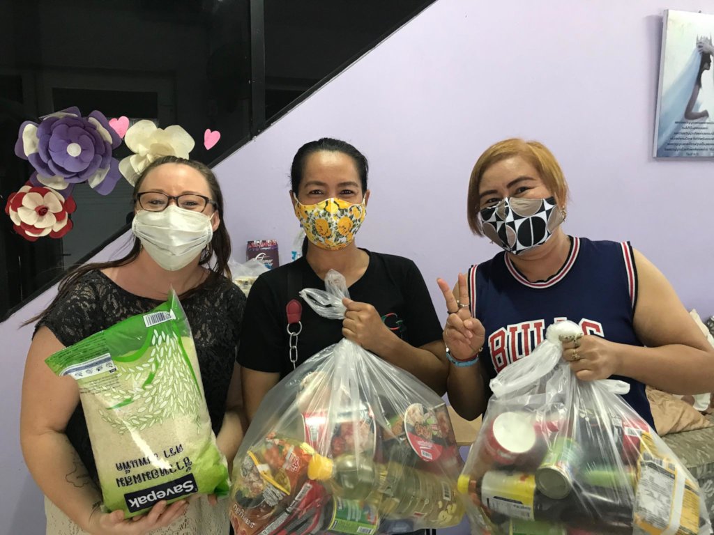 Food packs for women affected by Covid19