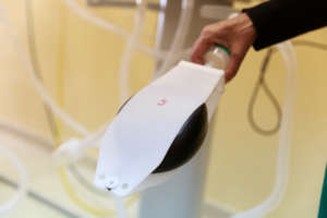 Testing devices with artificial lungs