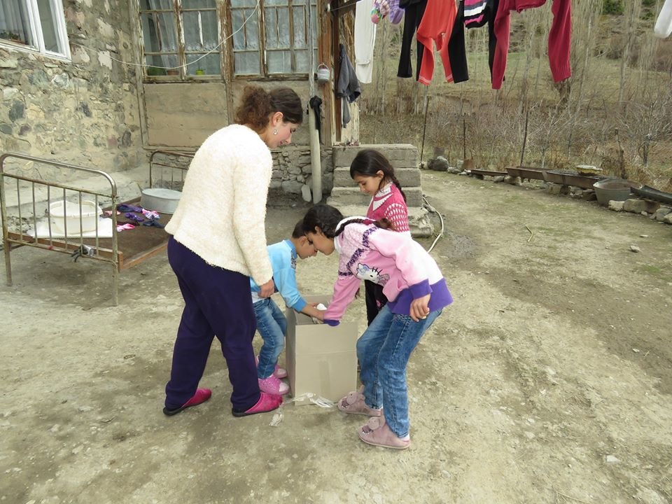 Emergency Relief Packs for 700 Families in Armenia