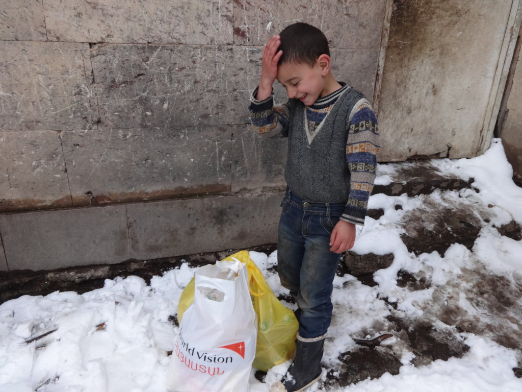 Emergency Relief Packs for 700 Families in Armenia