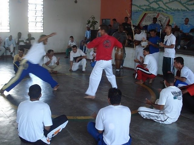 Rehabilitating Convicted Men through IT education