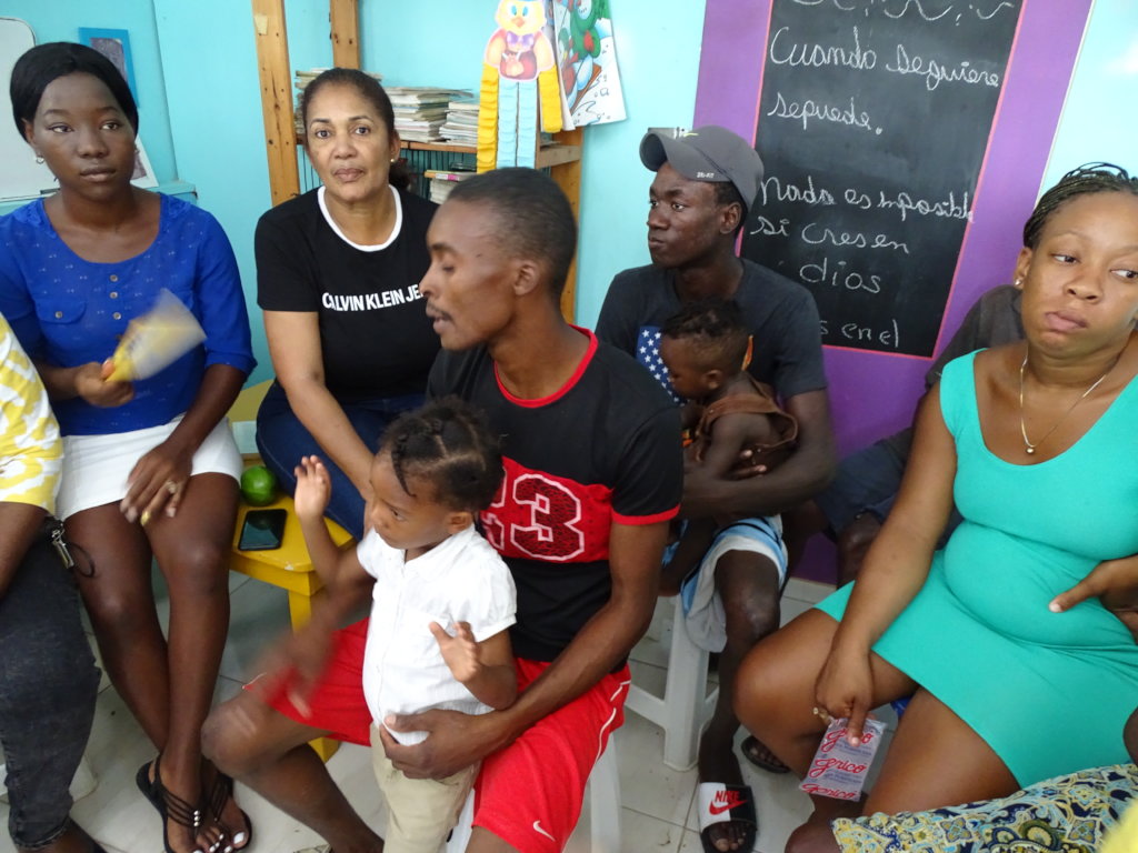 Set Up an Aquaponic Farm in Batey Baraguana, DR