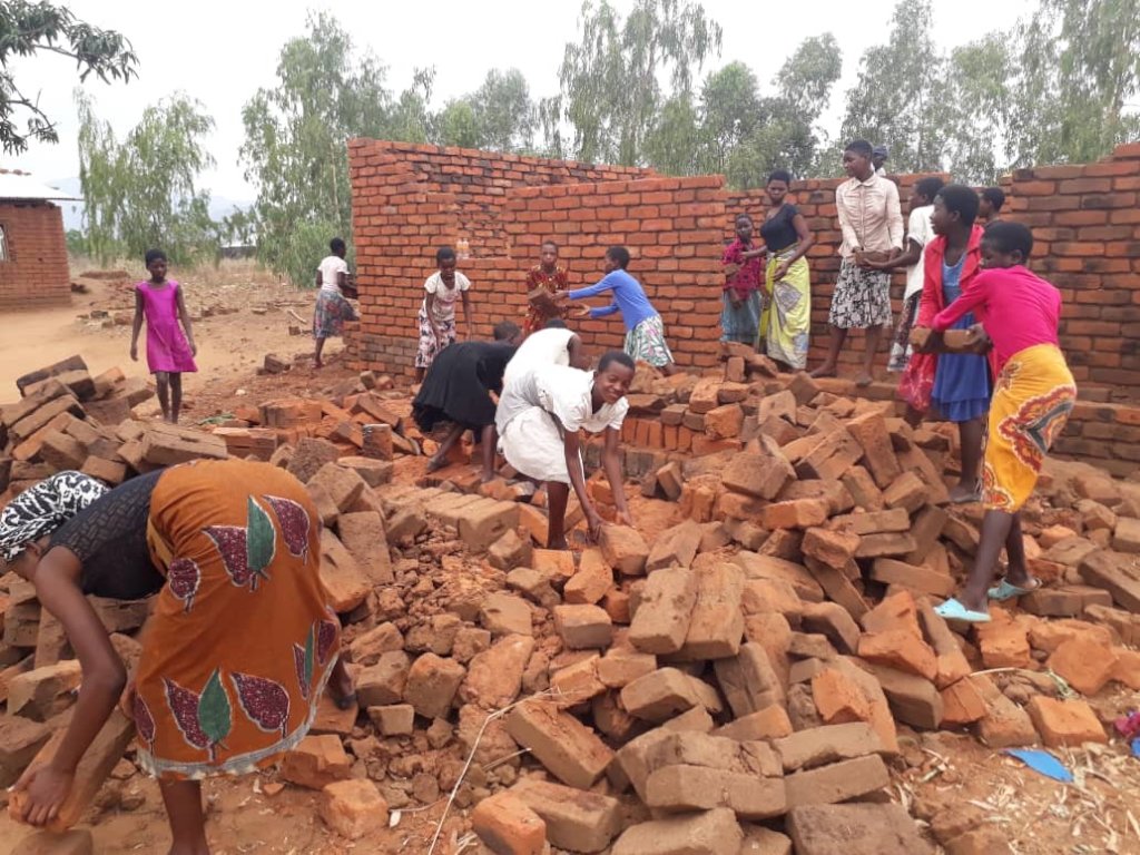 Empowering Malawi's Young Women to Become Leaders