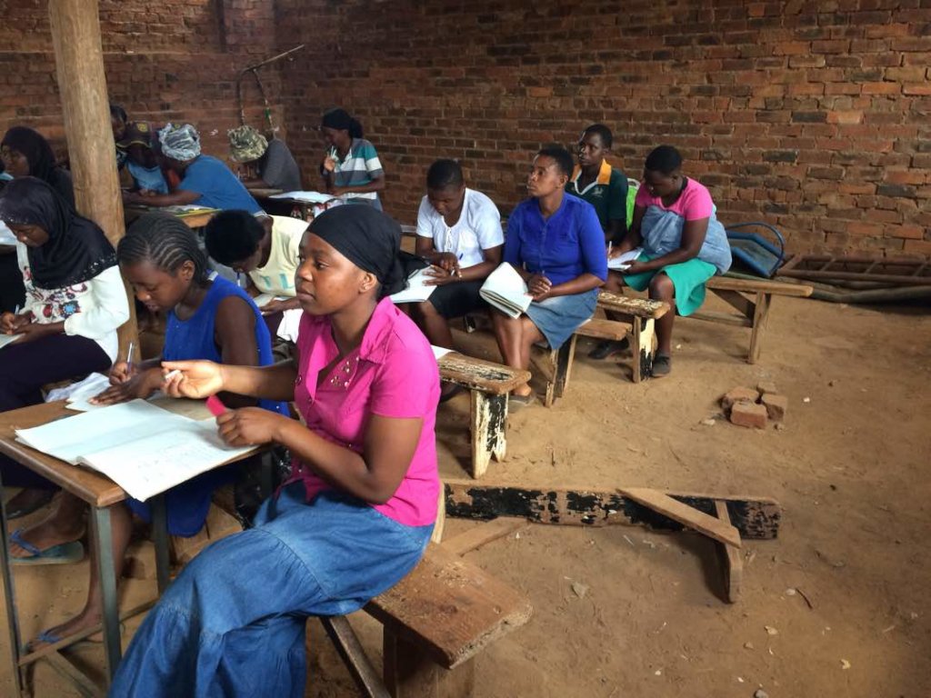 Educate and enable a 100 young women in Zimbabwe