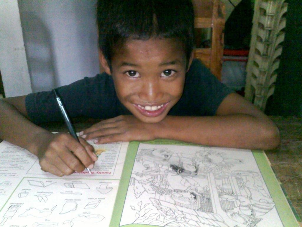 Bring back 600 Filipino street children to school