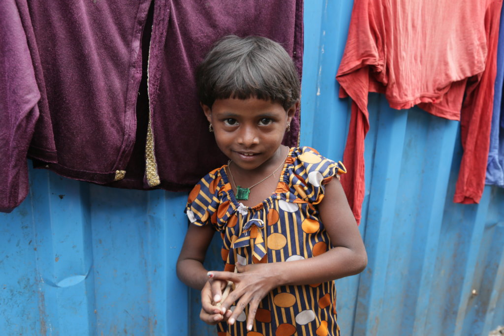 Covid-19: Food for street children in Mumbai