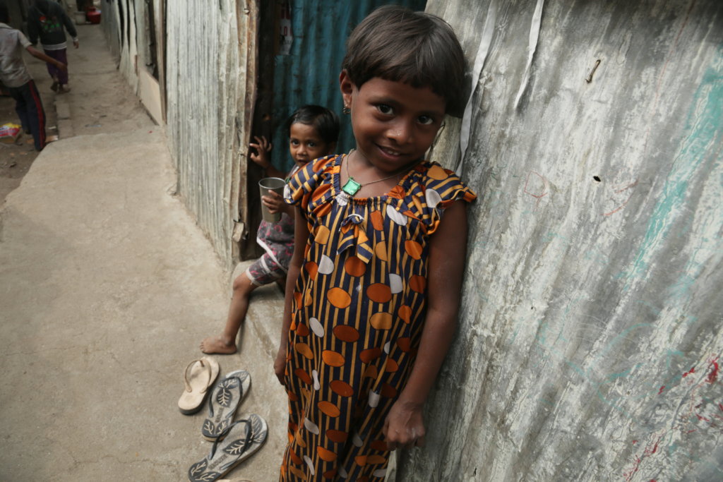 Covid-19: Food for street children in Mumbai