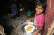 Covid-19: Food for street children in Mumbai