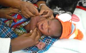 Immunizing a newborn baby