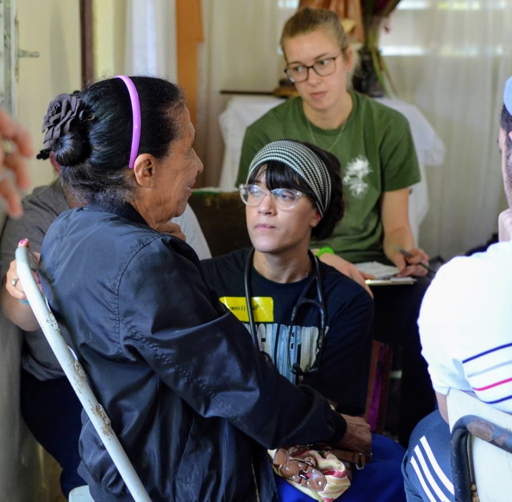 Bring Life Saving Healthcare to 1000+ Dominicans