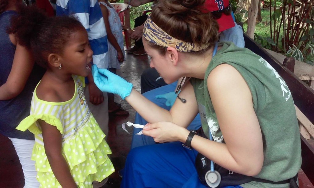 Bring Life Saving Healthcare to 1000+ Dominicans