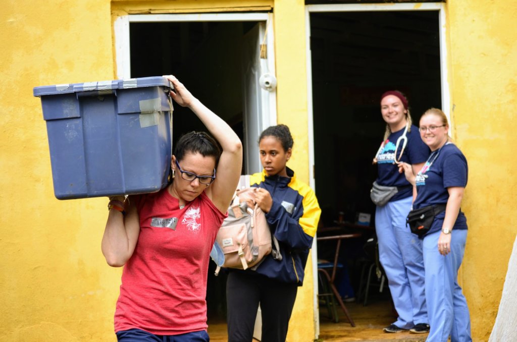 Bring Life Saving Healthcare to 1000+ Dominicans