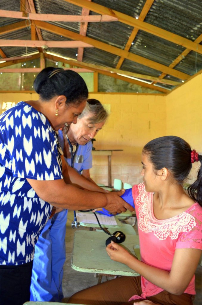 Bring Life Saving Healthcare to 1000+ Dominicans