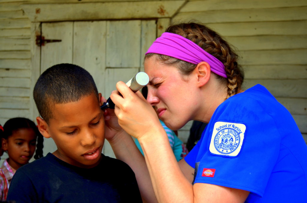 Bring Life Saving Healthcare to 1000+ Dominicans