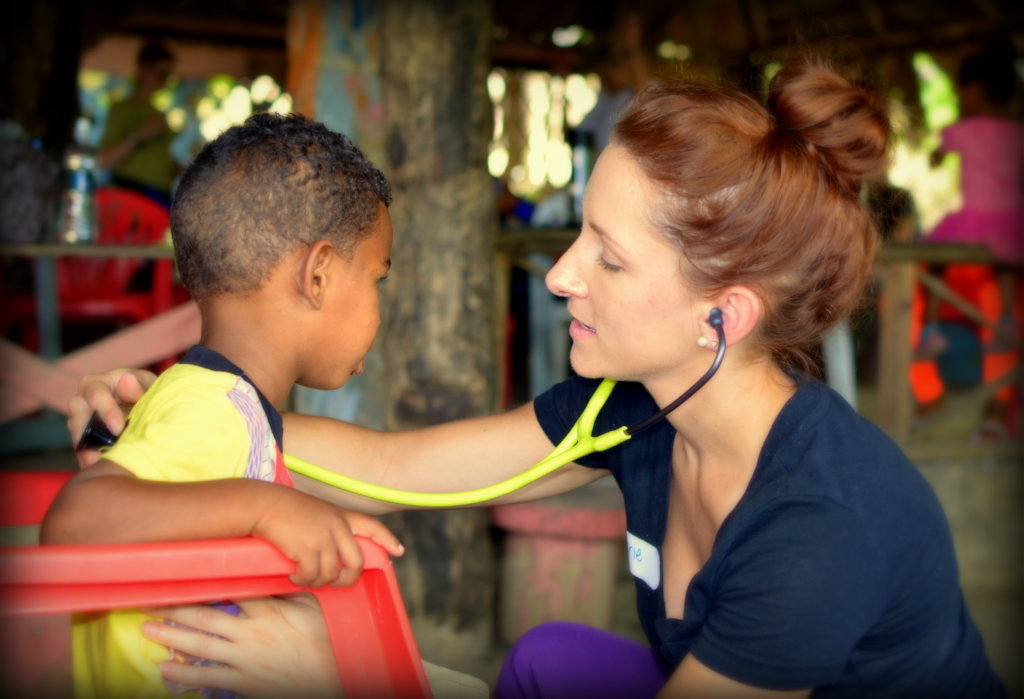 Bring Life Saving Healthcare to 1000+ Dominicans