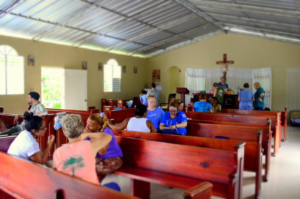 Bring Life Saving Healthcare to 1000+ Dominicans
