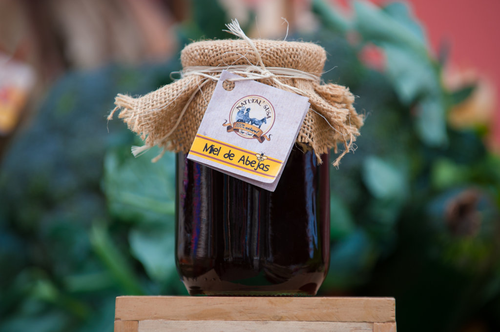 120M Bees Live & 10 Colombian Rural Youth Thrive