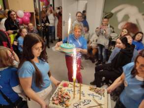 Delicious cakes and "Happy birthday!"