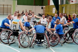 PAY IT FORWARD - what a game