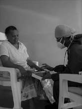 Patient living with diabetes being evaluated
