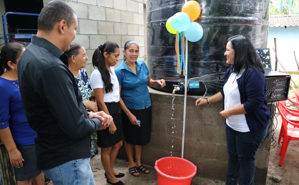 Access to water for 45 families in El Salvador