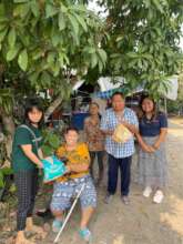 This family of 4 earns 200baht/day USD$6/day
