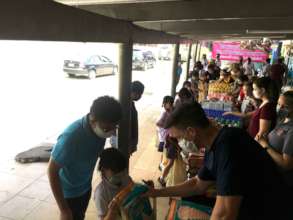 Distribution at Thai Yai school