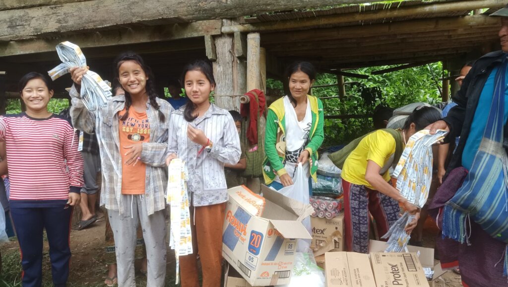 Help 100 families in Thailand due to COVID19