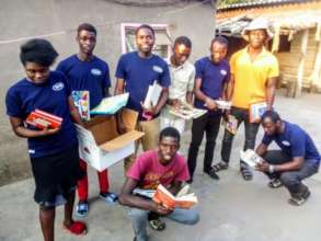 "Tweens" in Tongogara Refugee Camp donating books