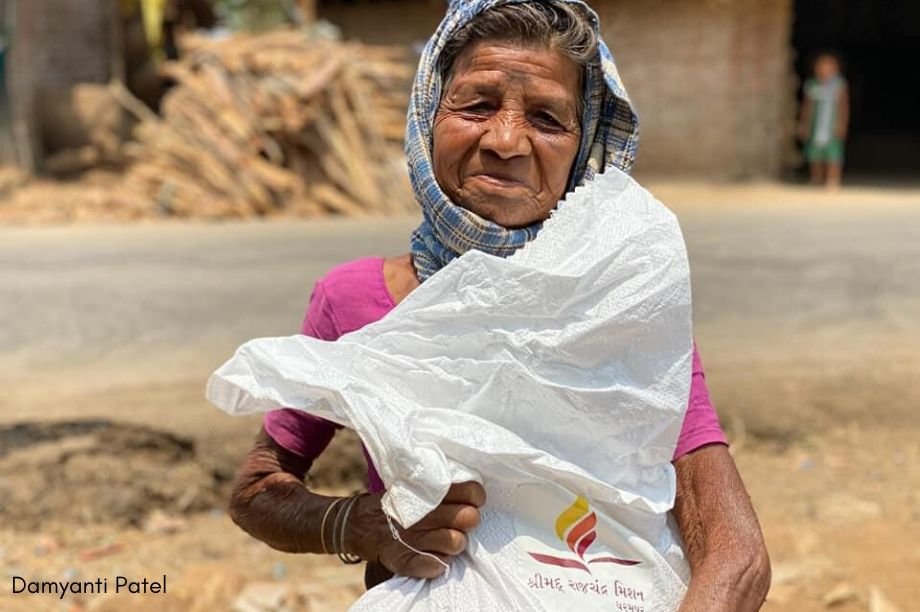 Feed migrant workers & daily wagers in India