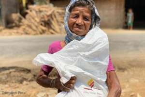 Feed migrant workers & daily wagers in India