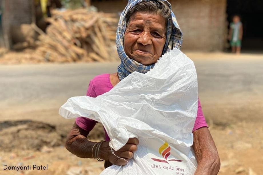 Help migrant workers and daily wagers in India